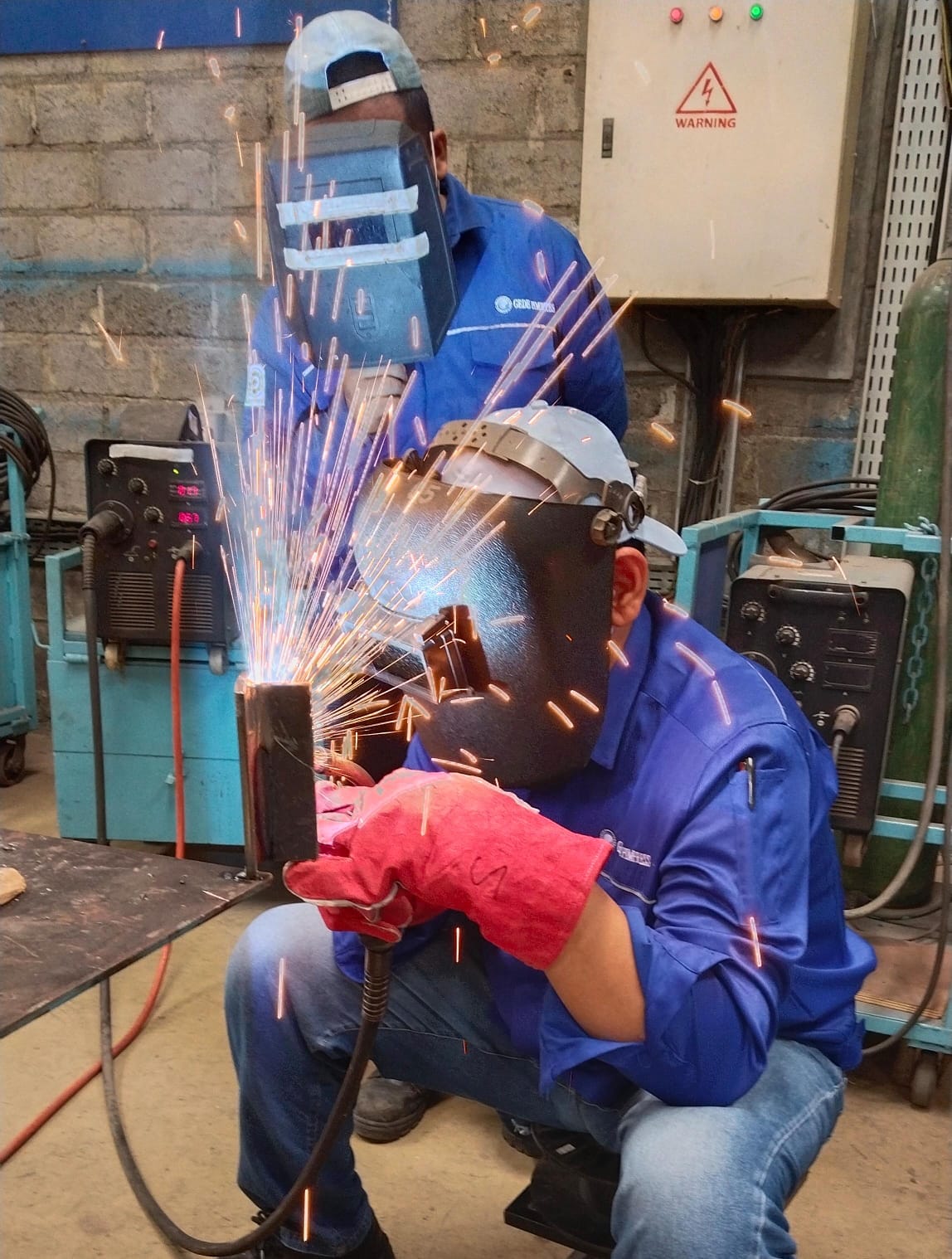 Operator Produksi